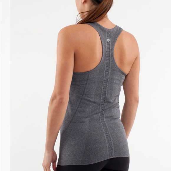 Lululemon size 8 swiftly tech tank - Picture 2 of 6